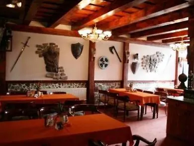 Zamocka Koruna U Hoffera