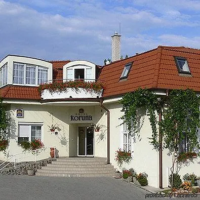 Zamocka Koruna U Hoffera Nitra