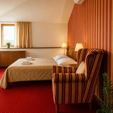 Zámocká Koruna U Hoffera Hotel