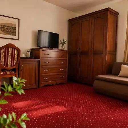 Zámocká Koruna U Hoffera Hotel 3*