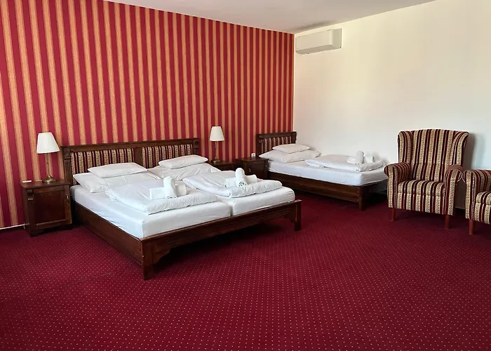 Zamocka Koruna U Hoffera 3*