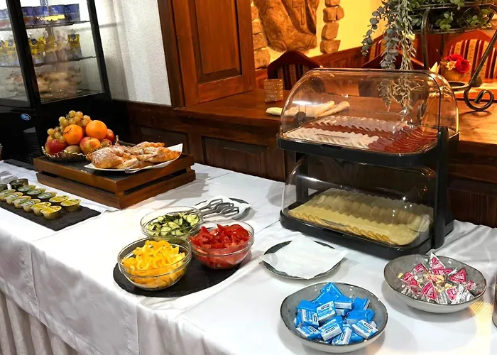 Zamocka Koruna U Hoffera نيترا